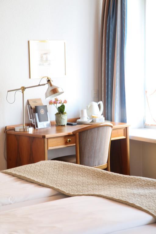 Boutique-Hotel Sonne 布雷姆加滕 外观 照片